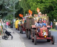 Traktoren-Umzug in Gielsdorf zum Sommerfest